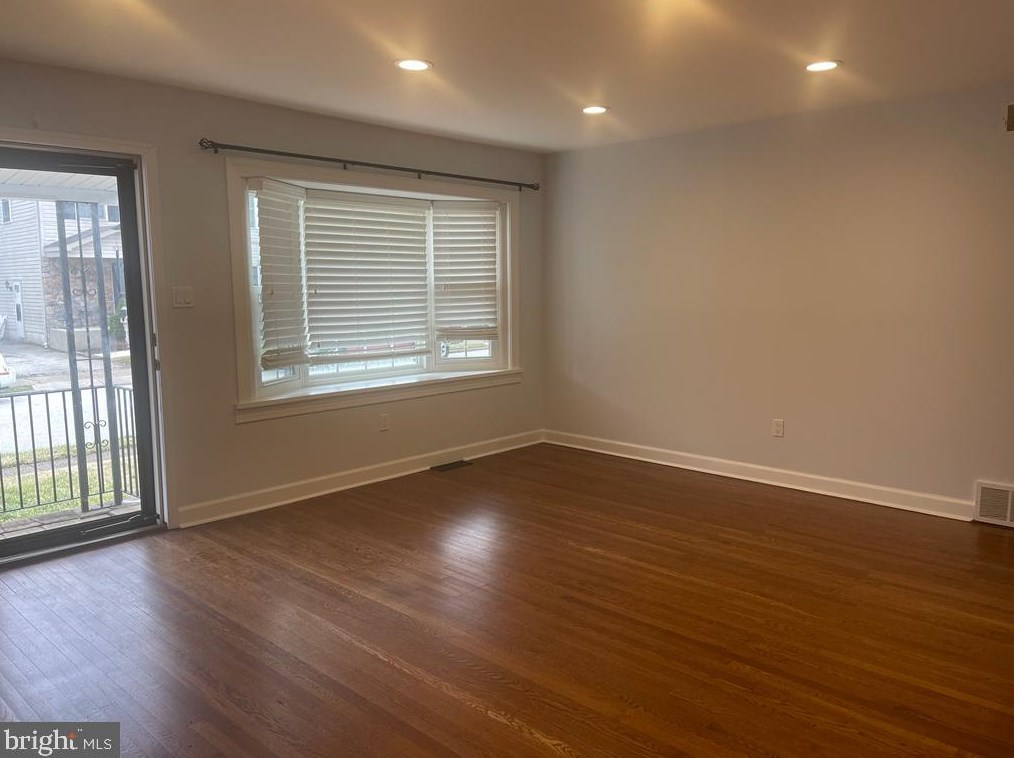 940 Garfield Ave, Ardsley, PA 19038