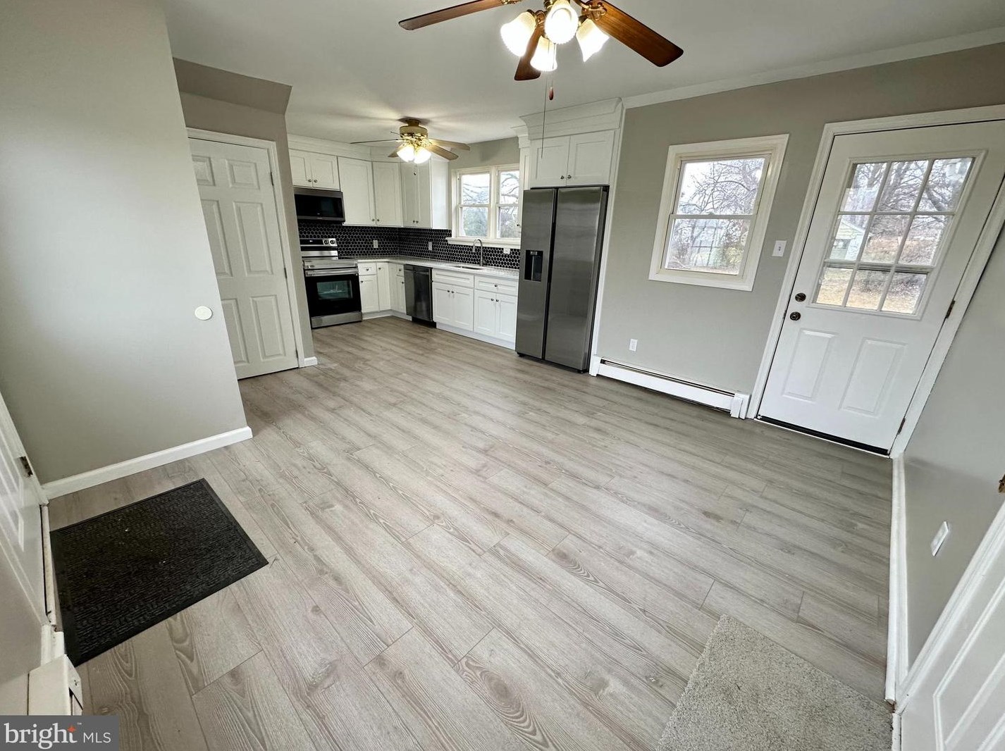 55 W 8th St, Lansdale, PA 19446