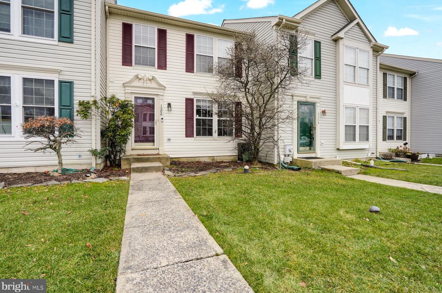 1206 Hunter Ln, Perkiomenville, PA 18074