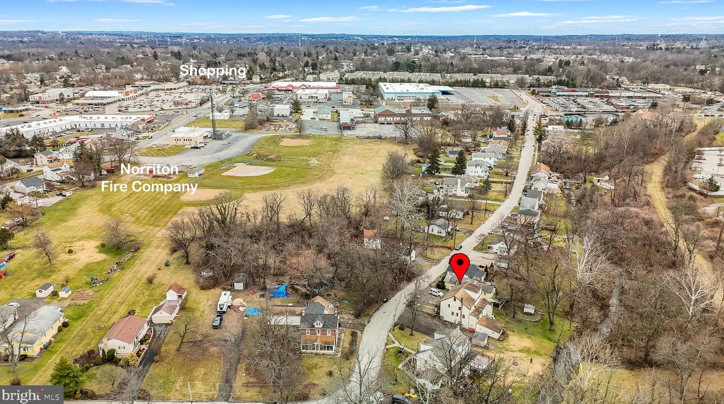 108 Mill Rd, Norristown PA  19401-1817 exterior