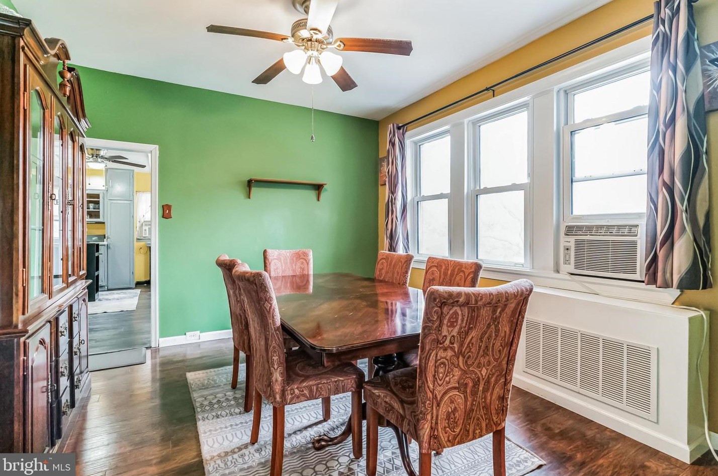 223 Blake Ave, Meadowbrook PA  19046-4210 exterior