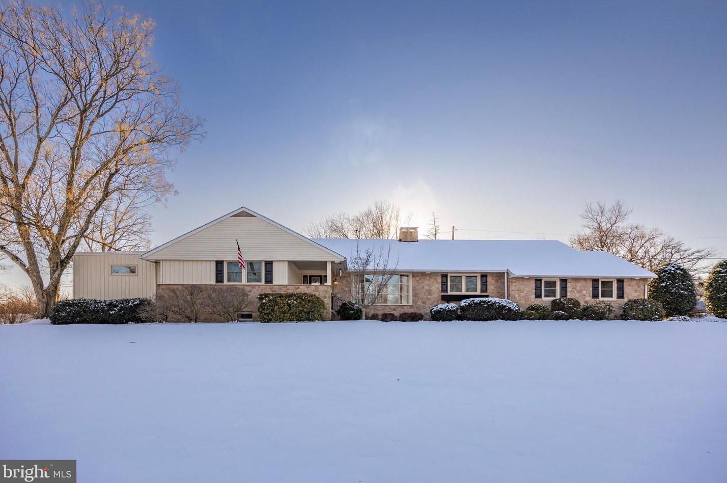 1040 Timber Ln, Pottstown, PA 19464