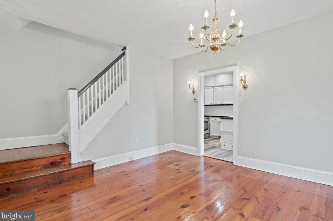 521 Montgomery Ave, North Wales PA 19454-2948 exterior