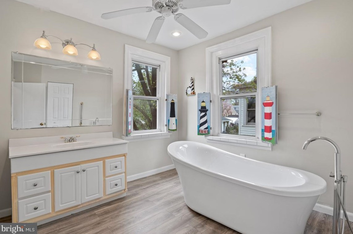 521 Montgomery Ave, North Wales PA 19454-2948 exterior