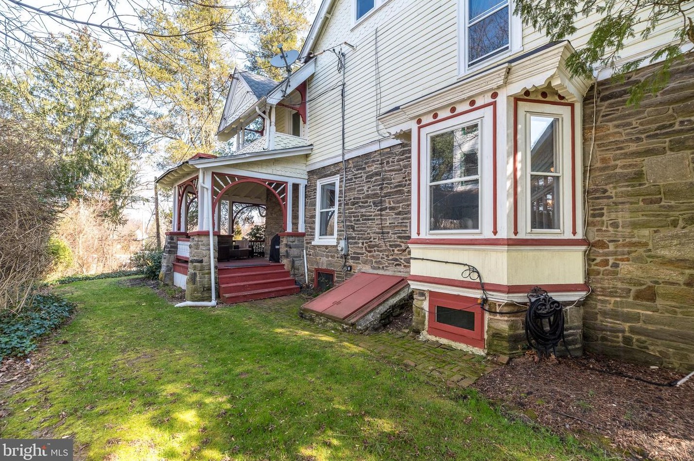 162 Fernbrook Ave, Wyncote PA  19095-1507 exterior