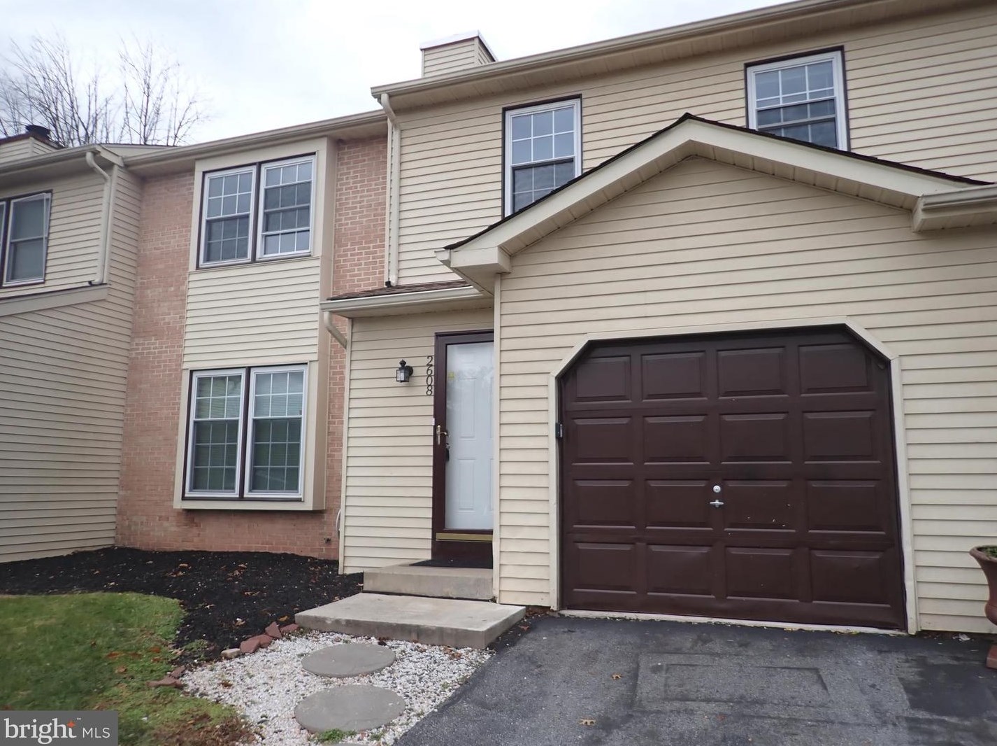2608 Allison Dr, Pottstown, PA 19464