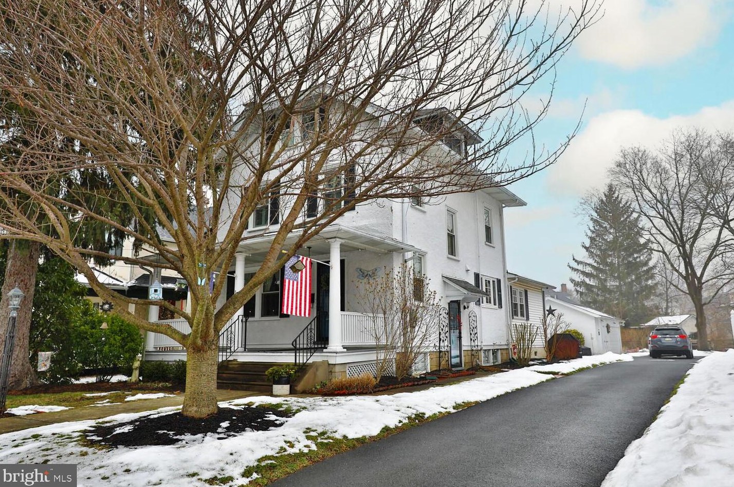 335 Cliveden Ave, Ardsley, PA 19038-3509
