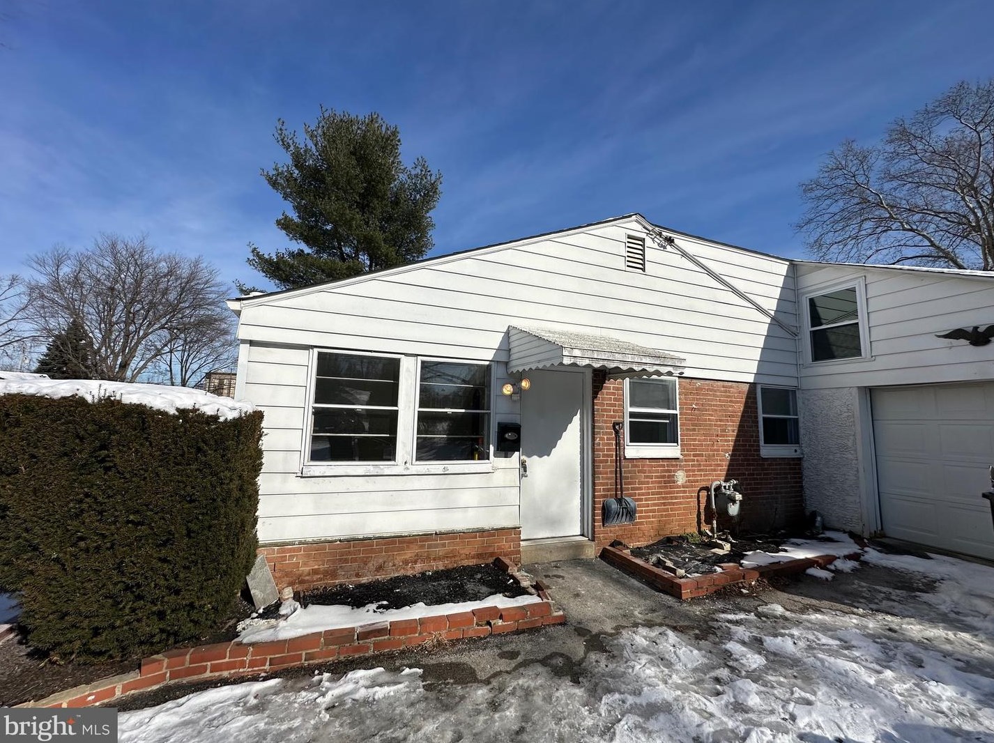 557 Powderhorn Rd, Norristown, PA 19406