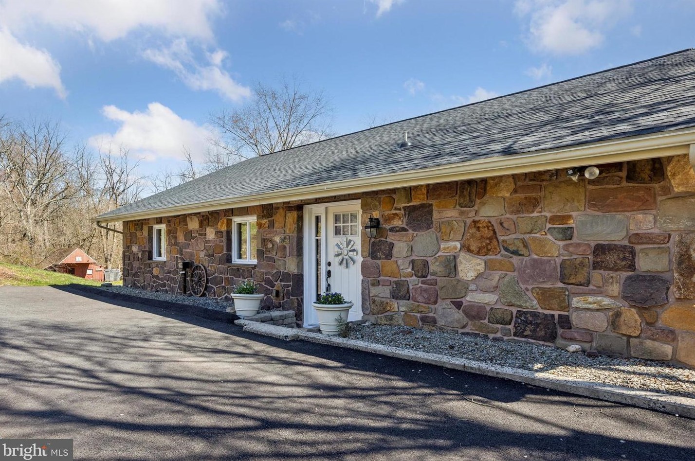 2945 Appledale, Norristown, PA 19403