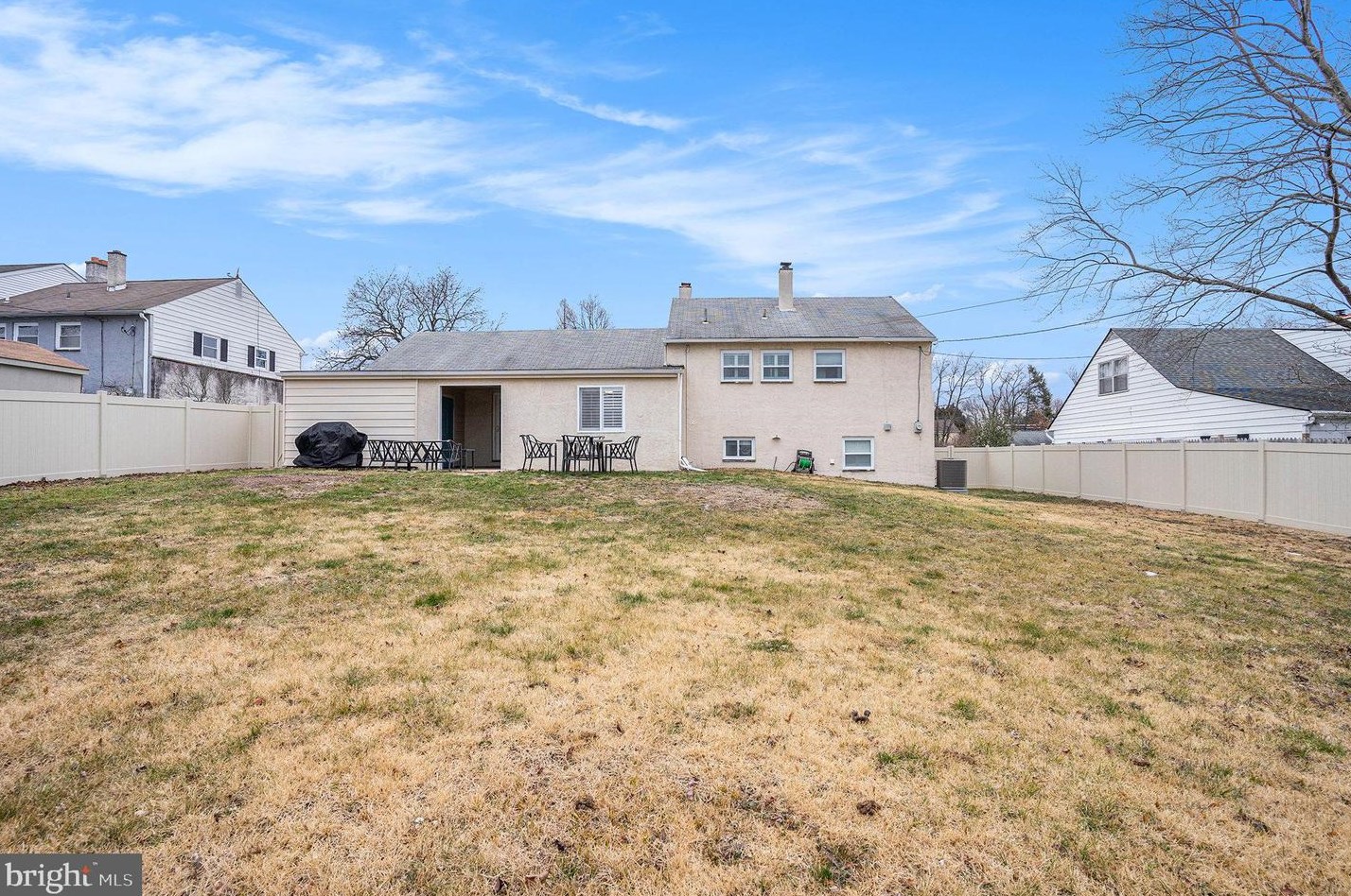 538 General Learned Rd, Norristown PA  19406-1606 exterior