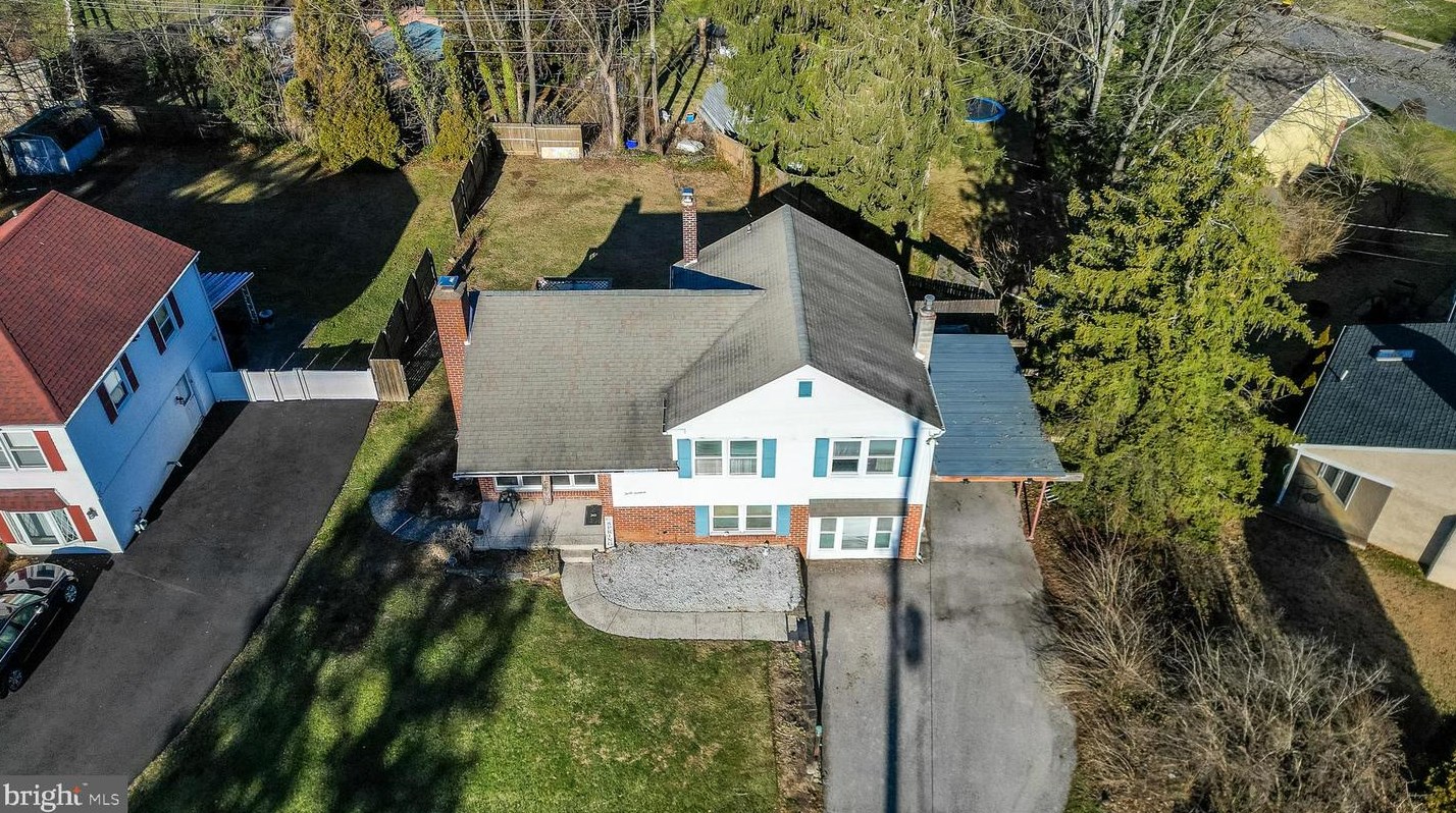 3019 Wales Rd, Norristown PA  19403-4203 exterior