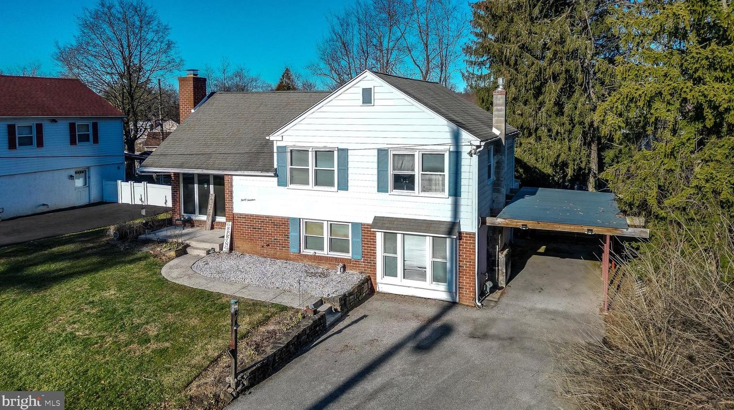 3019 Wales Rd, Norristown PA  19403-4203 exterior