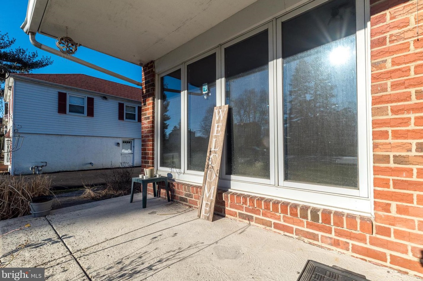 3019 Wales Rd, Norristown PA  19403-4203 exterior