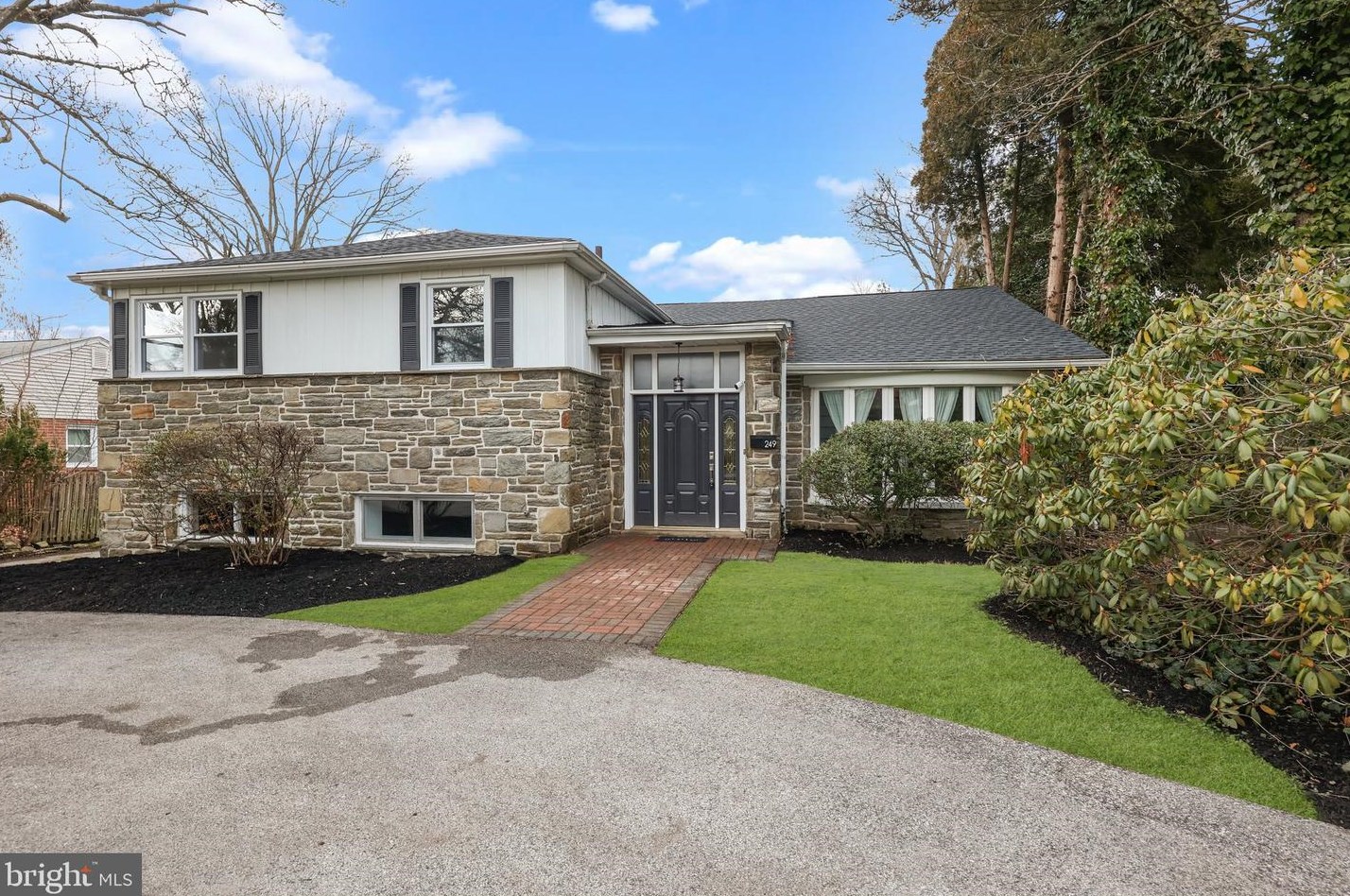 249 Wiltshire Rd, Penn Wynne, PA 19096