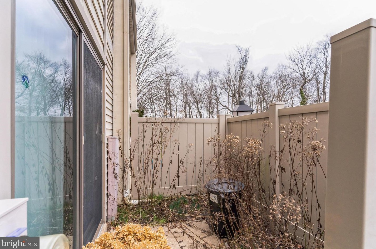 28 Twin Brooks Dr, Willow Grove, PA 19090