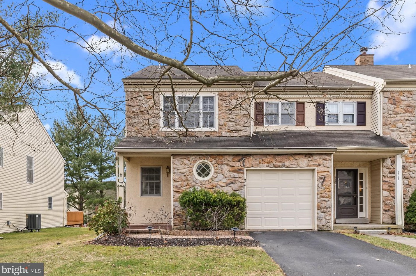 1508 Isaacs Ct, Prospectville, PA 19002-3140