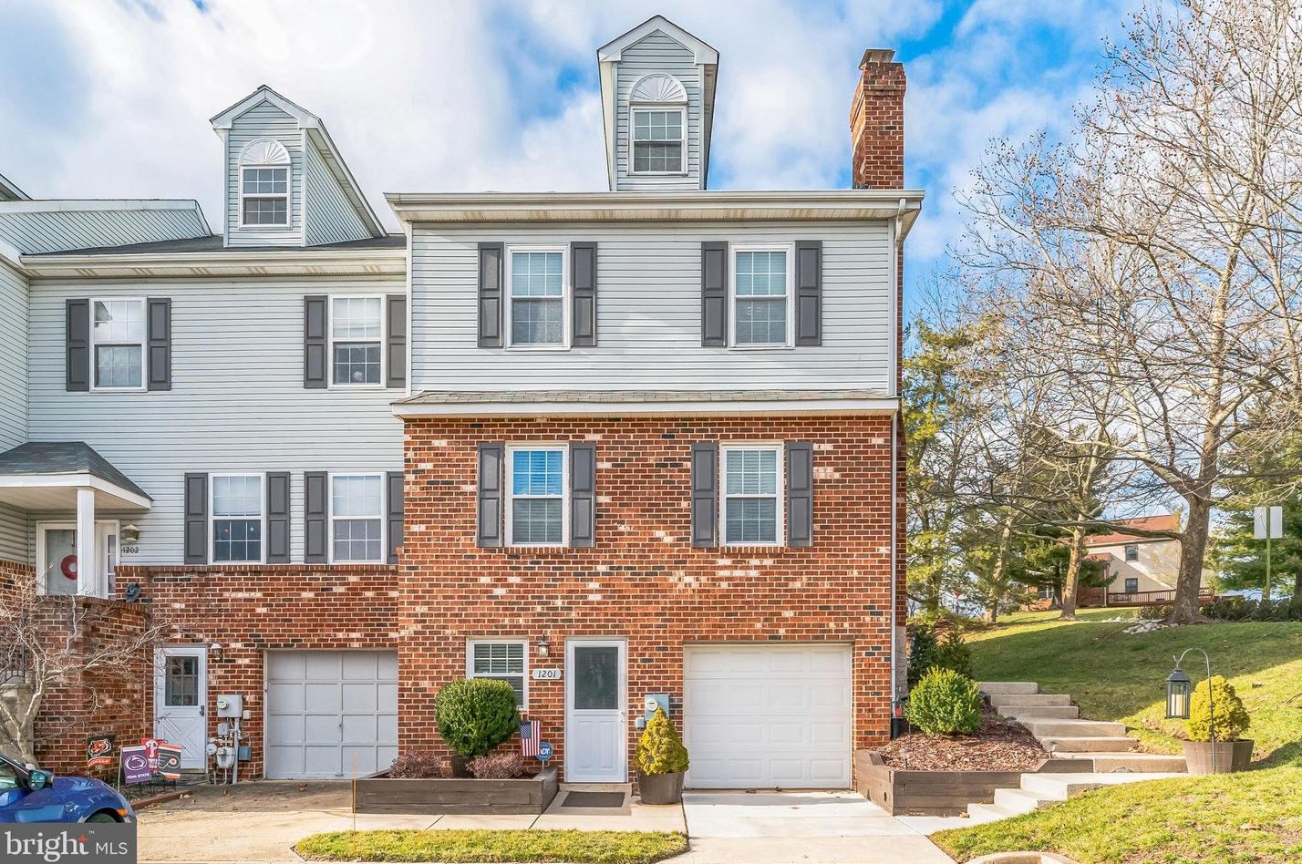 1201 Reagan Ct, Norristown, PA 19403-5254
