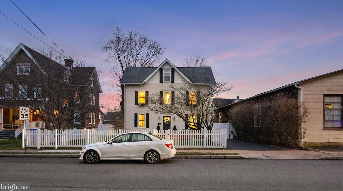148 Mt Carmel Ave, Ardsley, PA 19038