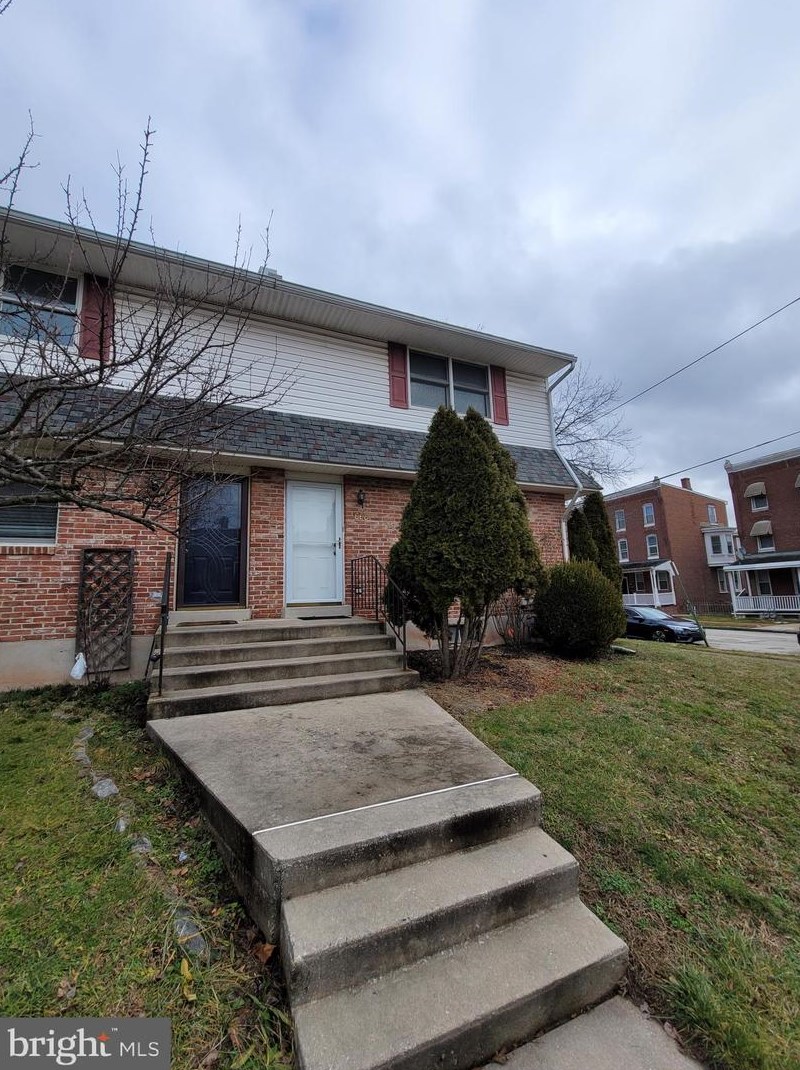 1000 Thomas Barone St, Norristown, PA 19401-4215