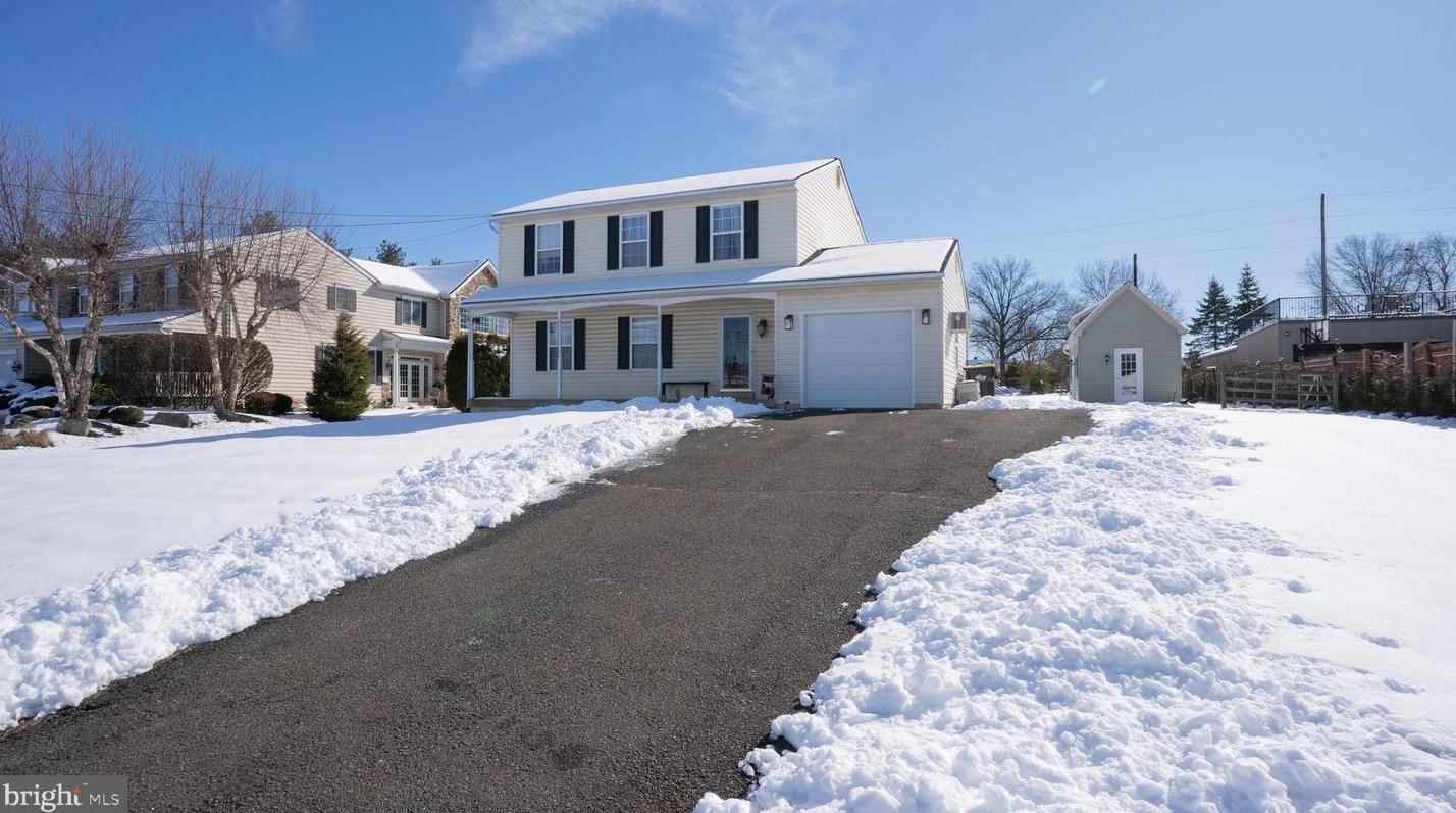 1749 Walnut St, Lansdale, PA 19446