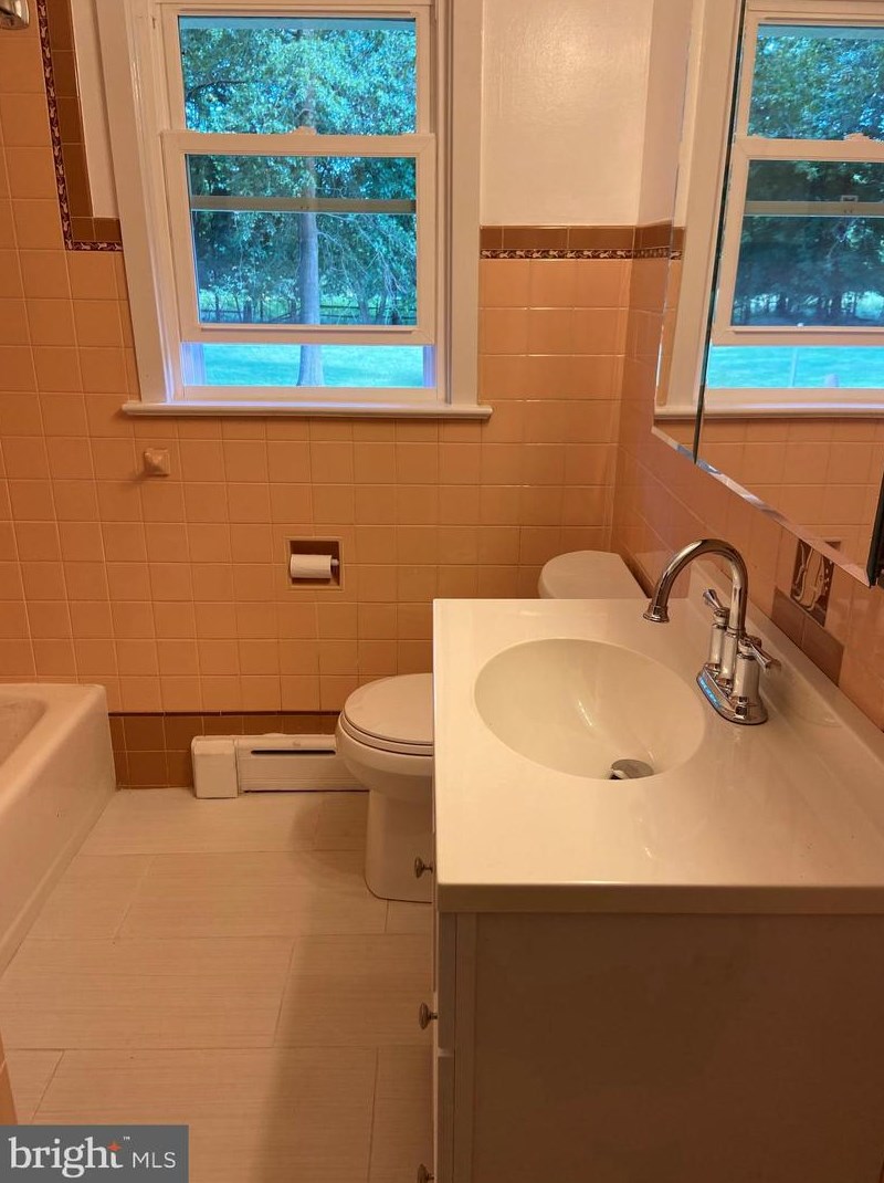 2445 Orvilla Rd, Hatfield PA  19440-2642 exterior