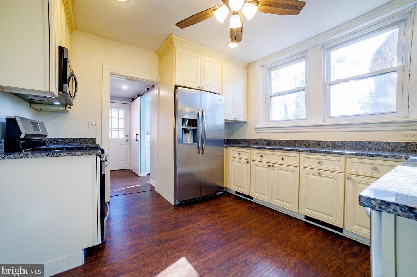 1650 Markley St, Norristown, PA 19401-2916