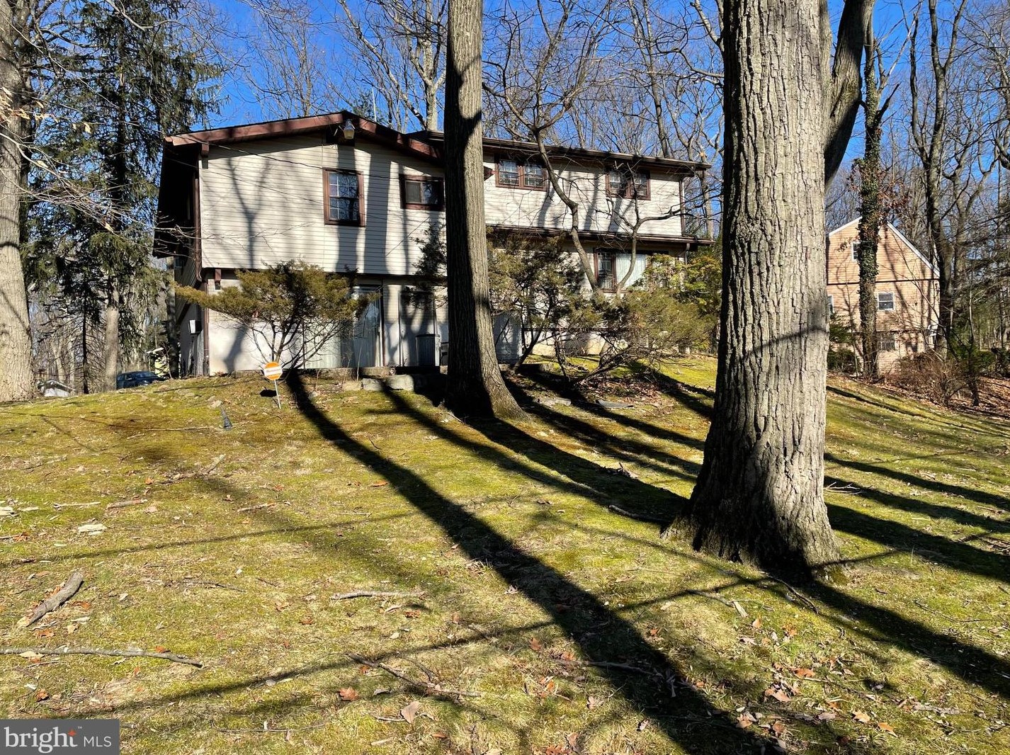 1910 Richard Rd, Willow Grove, PA 19090