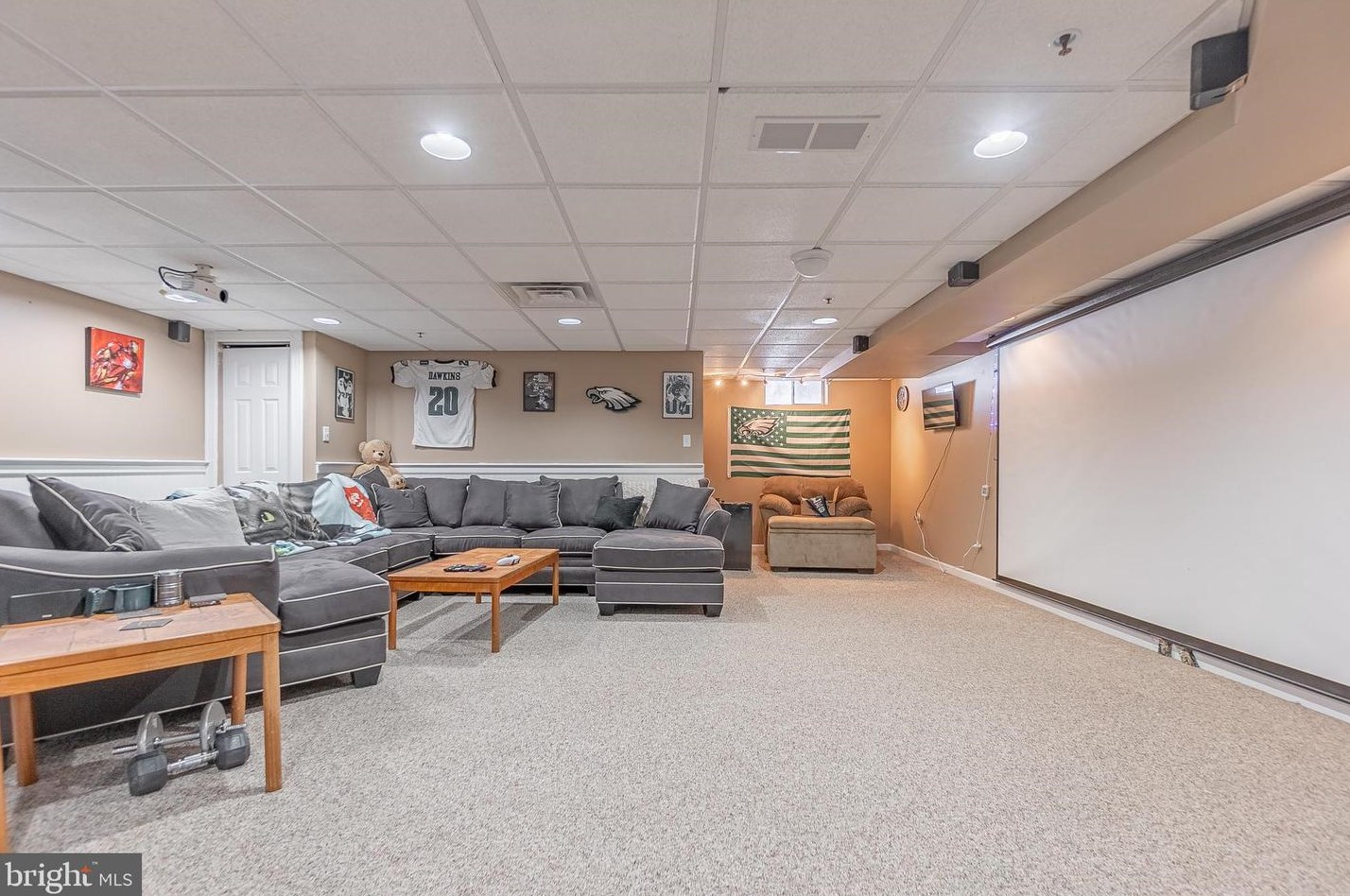 7 Chadwick Cir, Norristown PA  19403-4563 exterior