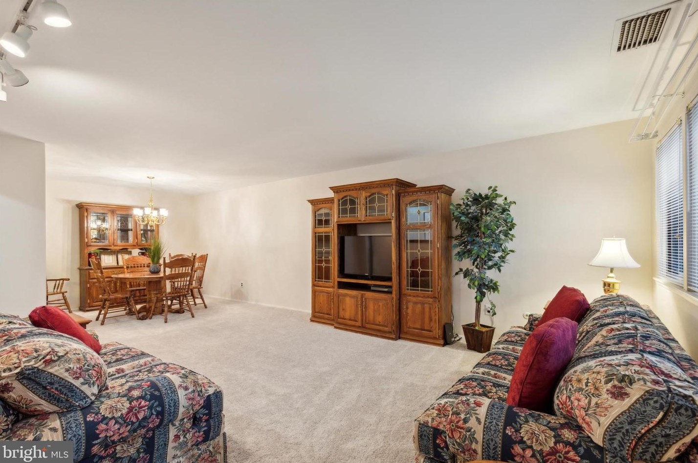 403 Independence Dr #condo 434, Harleysville, PA 19438