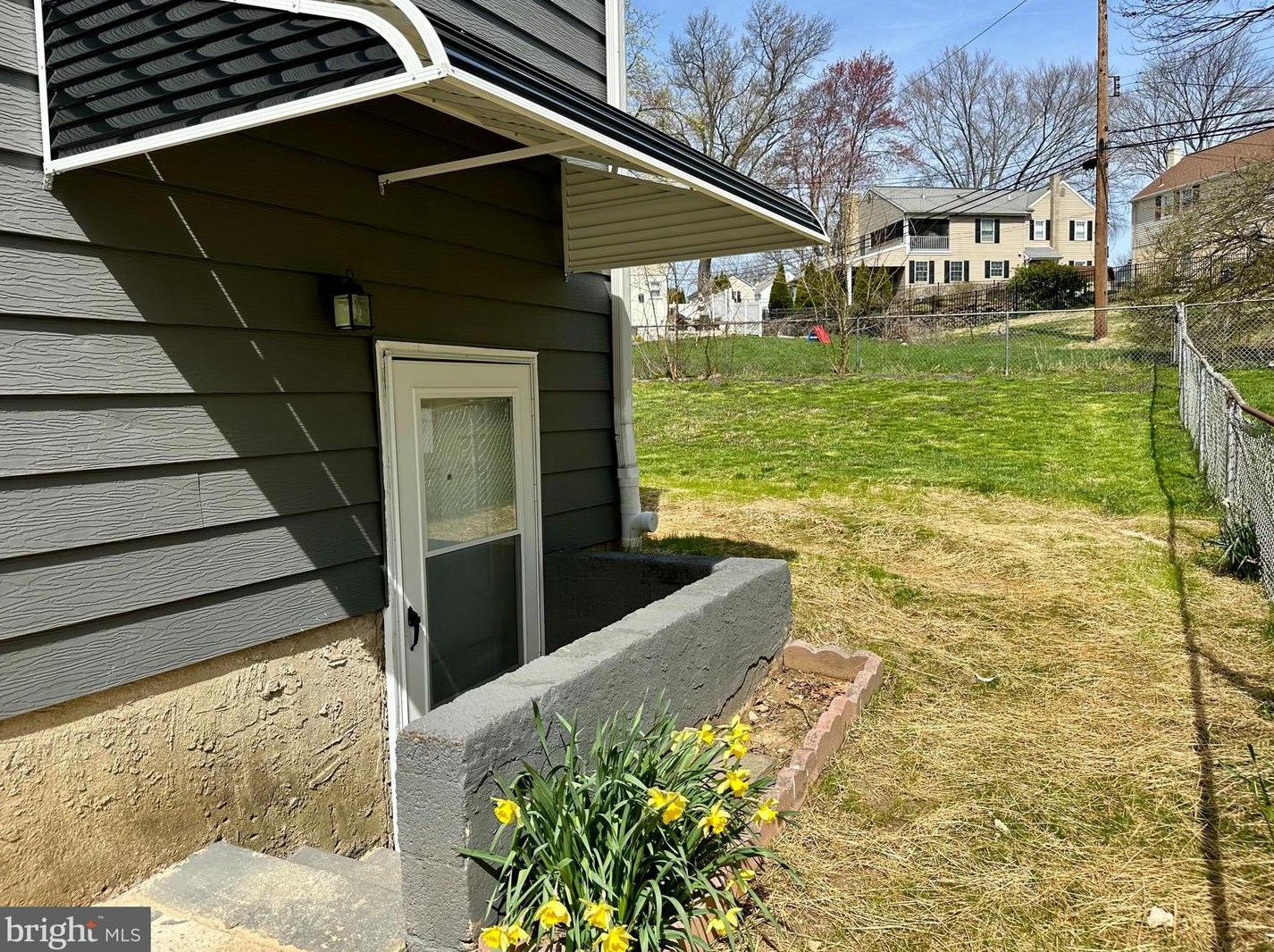 1552 Fitzwatertown Rd, Willow Grove PA  19090-4343 exterior