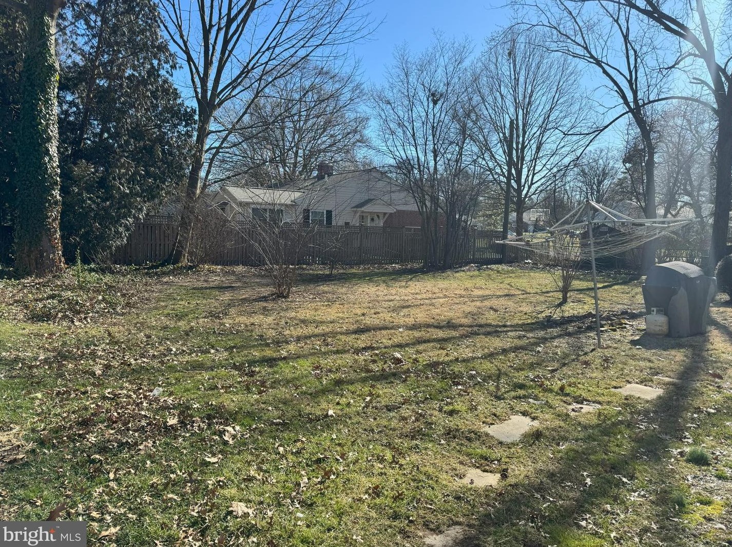 504 Toll Rd, Oreland, PA 19075-2332