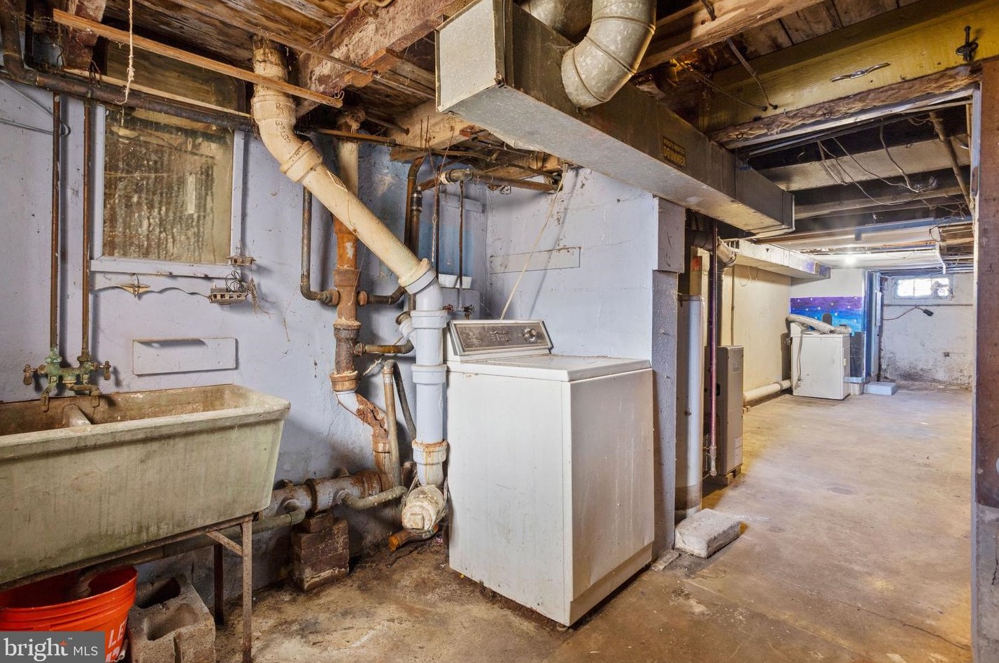 810 Kohn St, Norristown PA  19401-3742 exterior