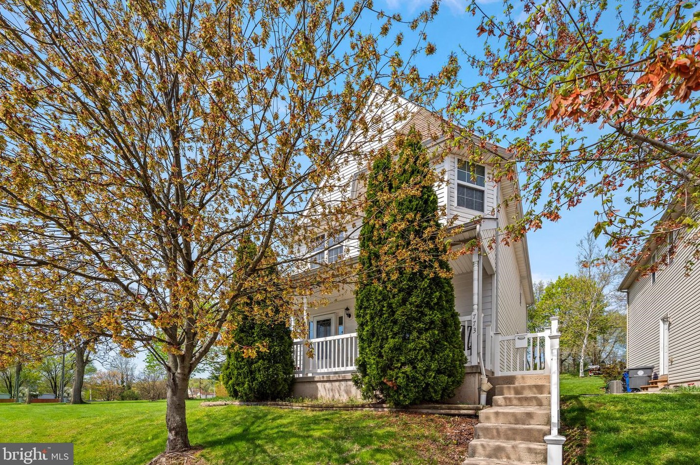 773 Beech St, Pottstown, PA 19464-5758