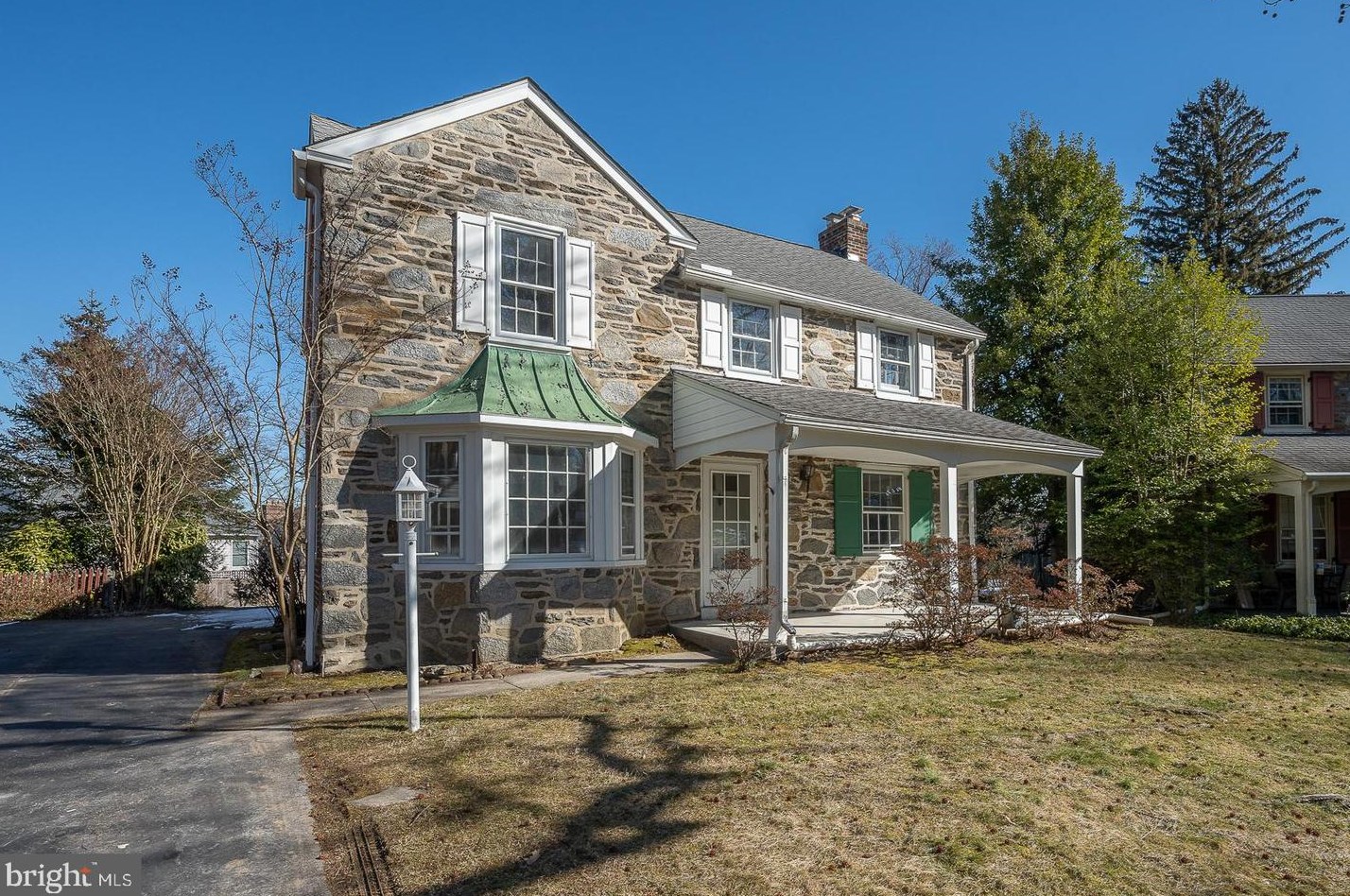 525 Cynwyd Cir, Cynwyd, PA 19004