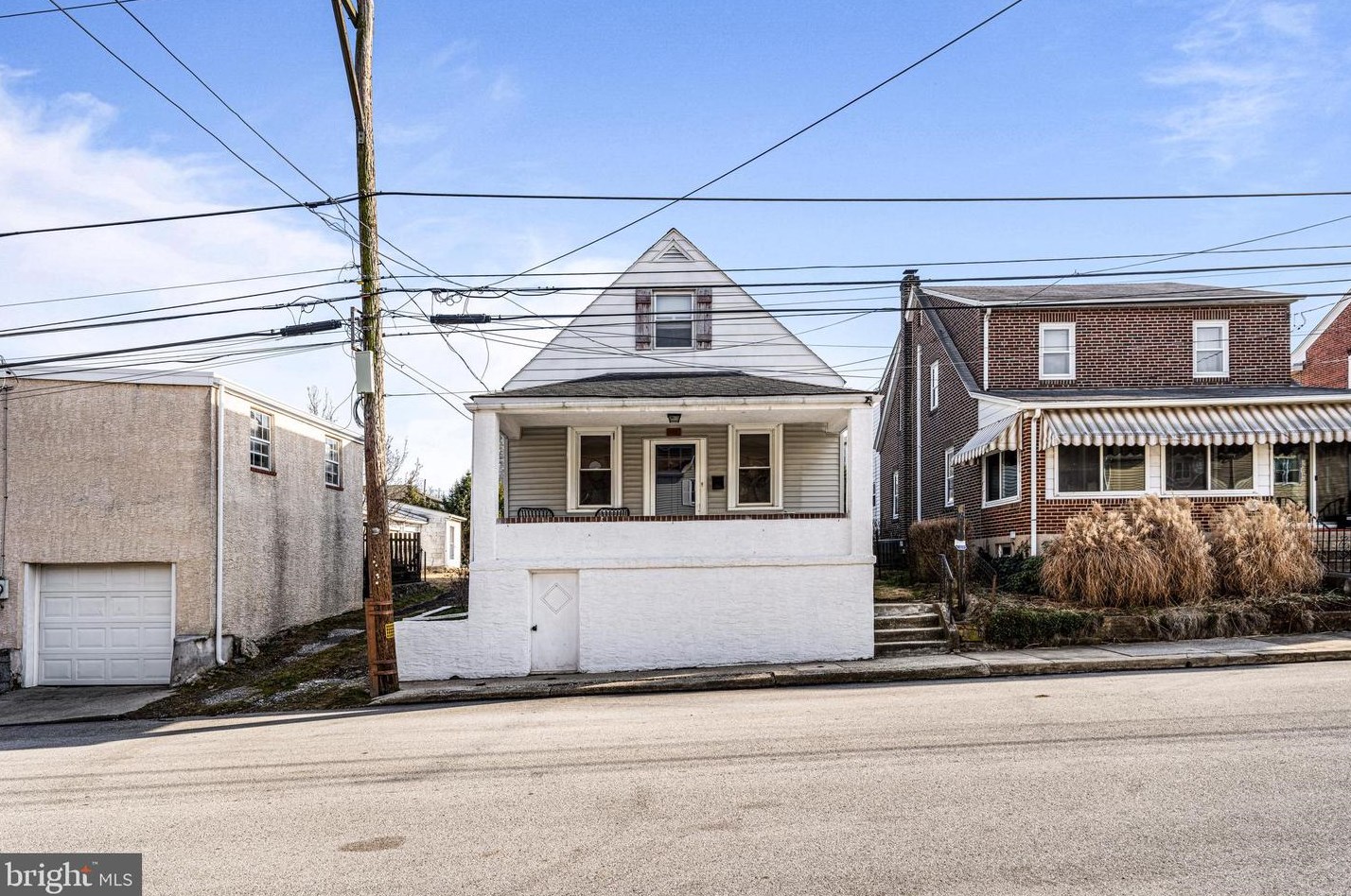 142 Coates St, Norristown, PA 19405-1608