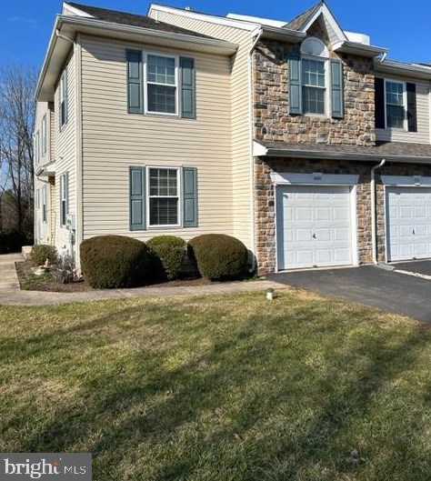 660 Chadbourne Ct, Harleysville, PA 19438