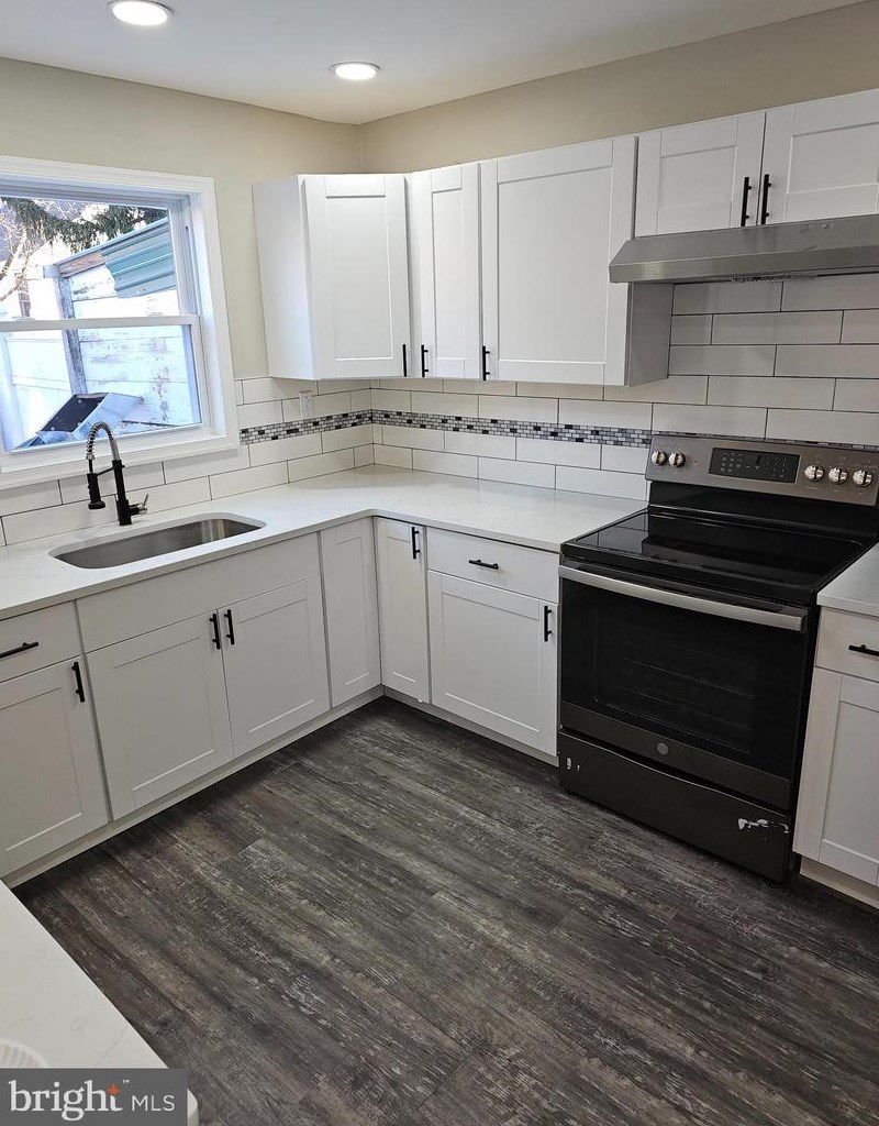13 Walnut St, Pottstown, PA 19464-5418
