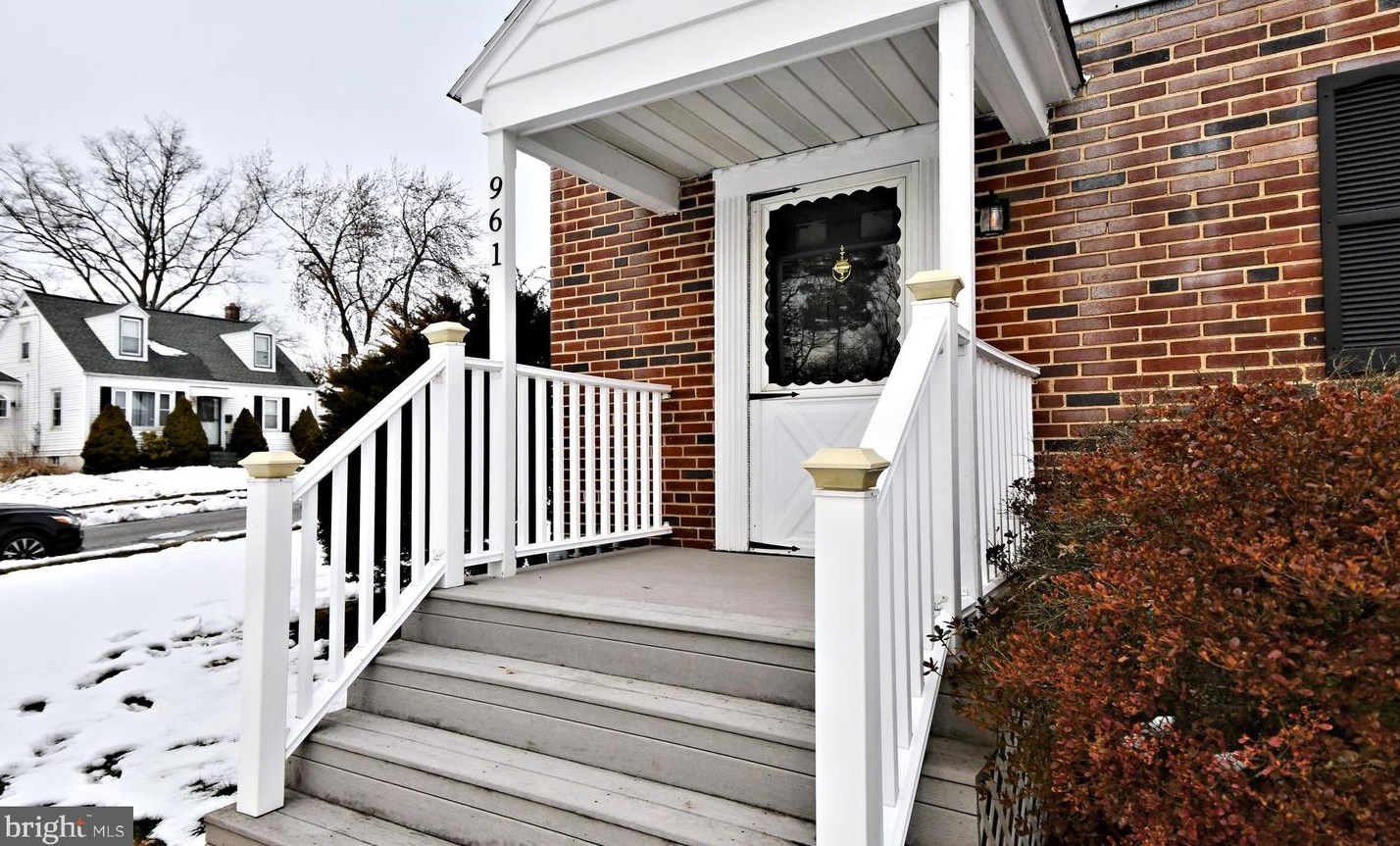 961 S Hills Blvd, Pottstown, PA 19464