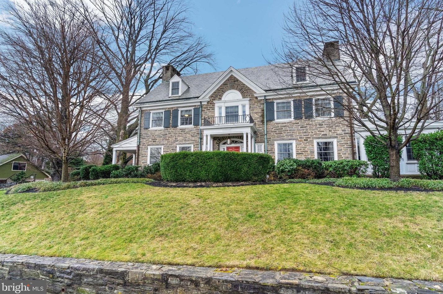 414 Newbold Rd, Meadowbrook, PA 19046-2851