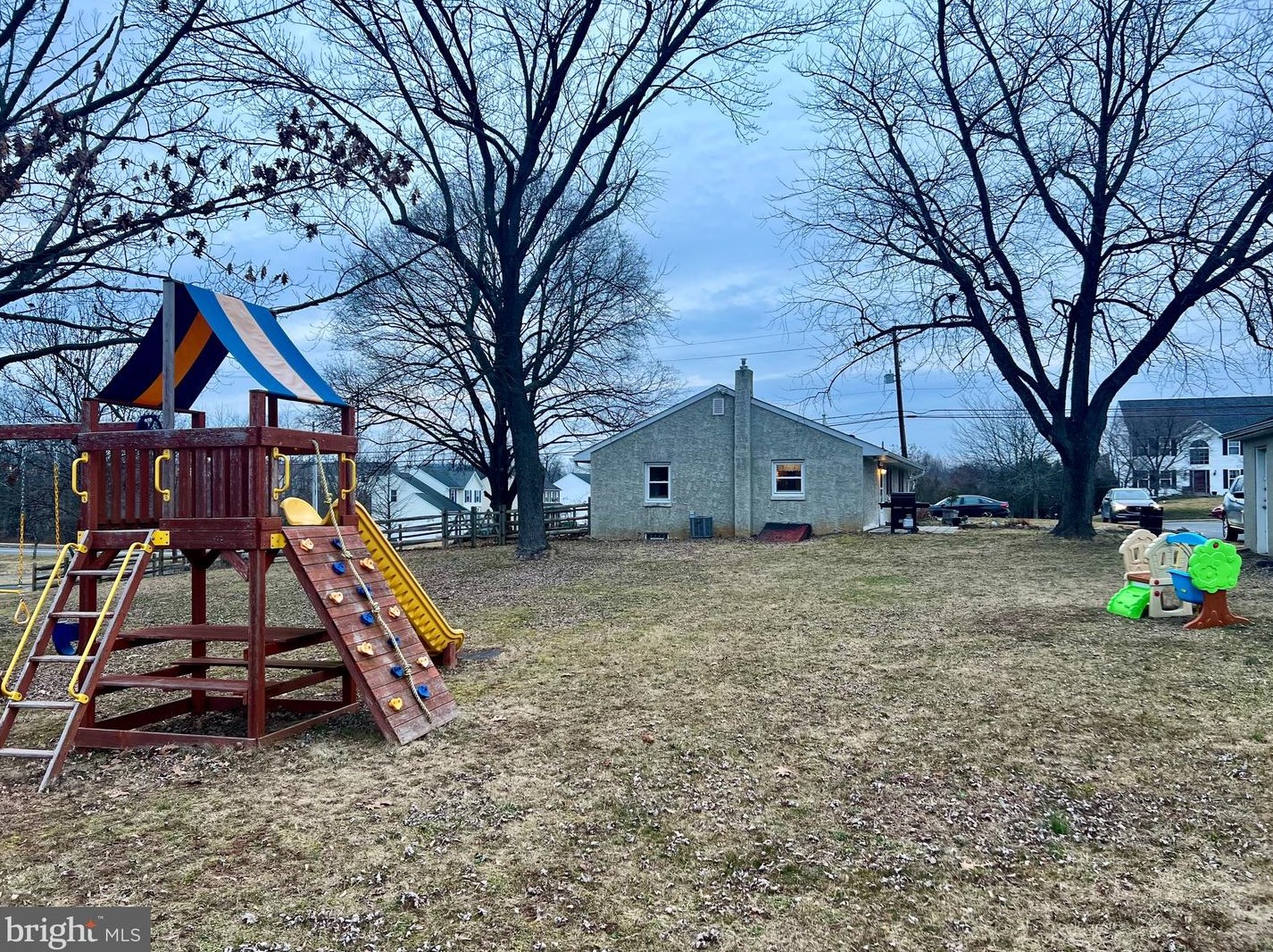 270 Bartman Ave, Gilbertsville, PA 19525