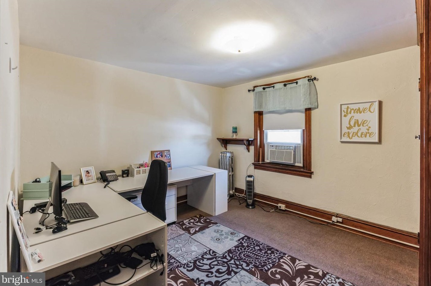 1113 Main St, Norristown PA  19401-4915 exterior