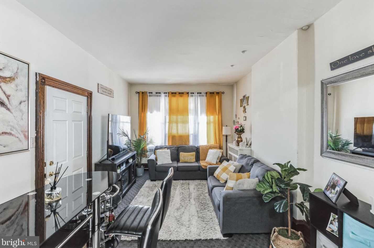 1113 Main St, Norristown PA  19401-4915 exterior