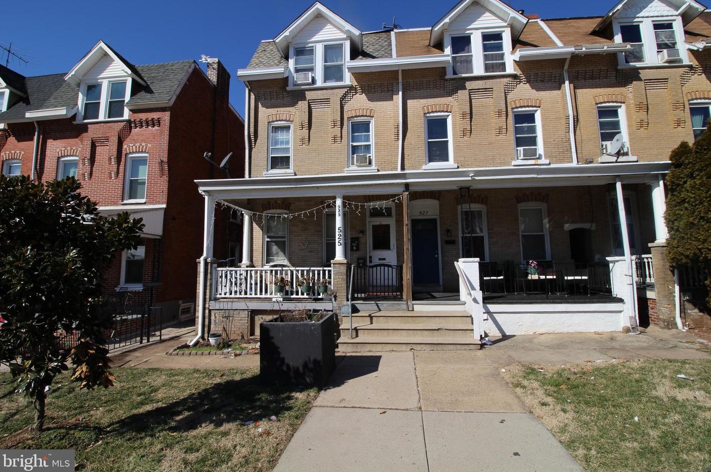525 Buttonwood St, Norristown, PA 19401-4204