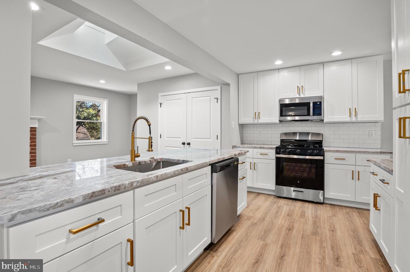84 Tee Rd, Oreland, PA 19075