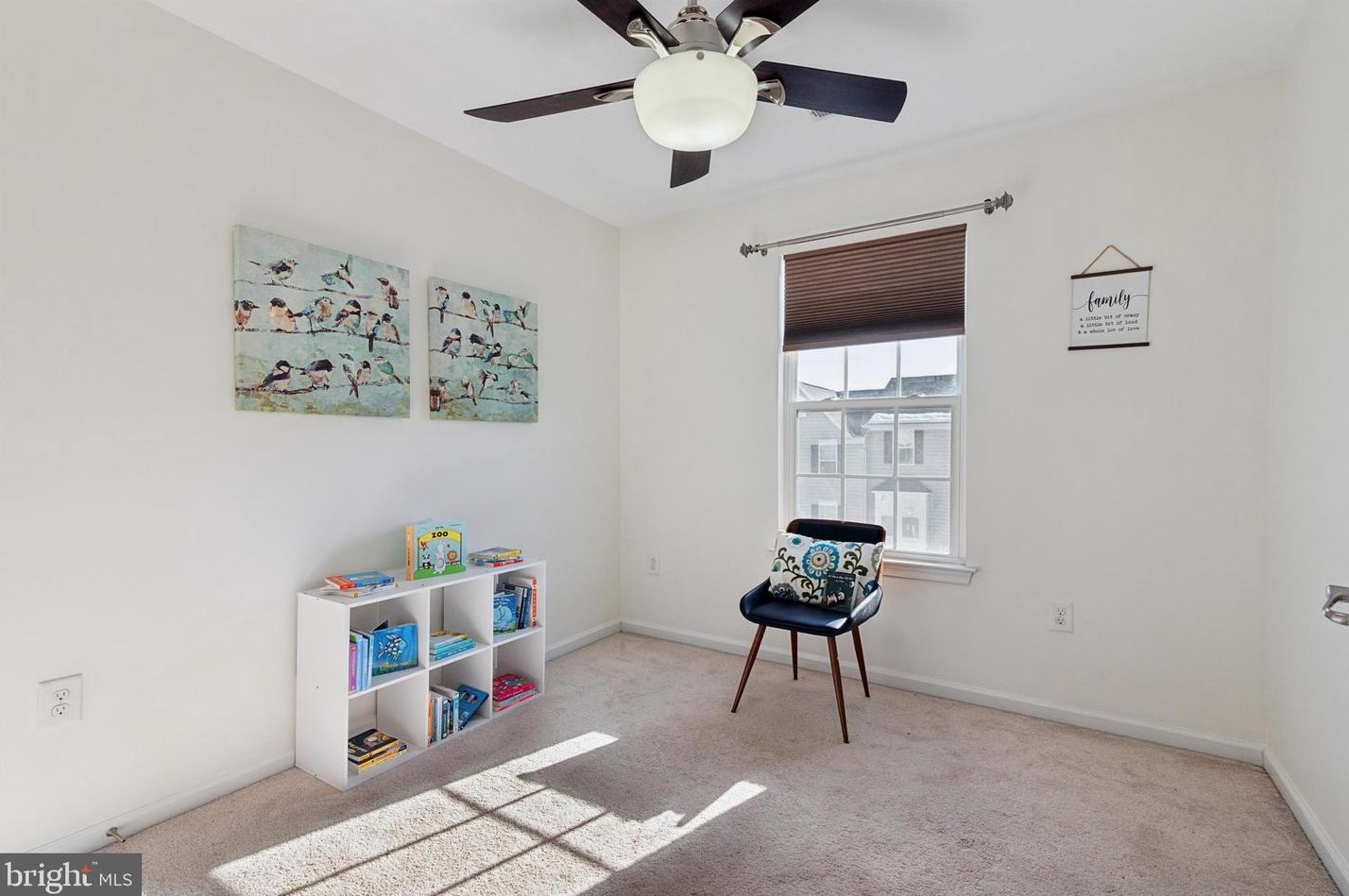 404 Susan Cir, North Wales PA  19454-1414 exterior