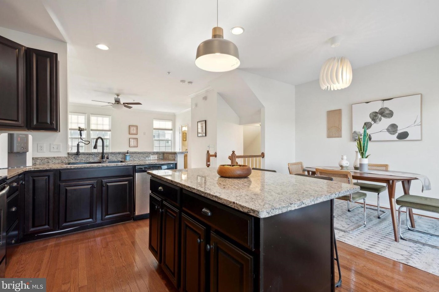 404 Susan Cir, North Wales PA  19454-1414 exterior