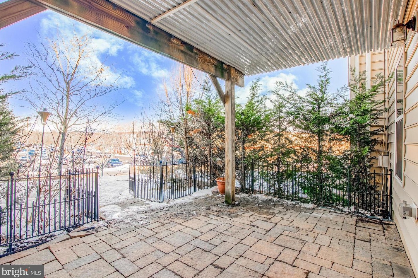 404 Susan Cir, North Wales PA  19454-1414 exterior