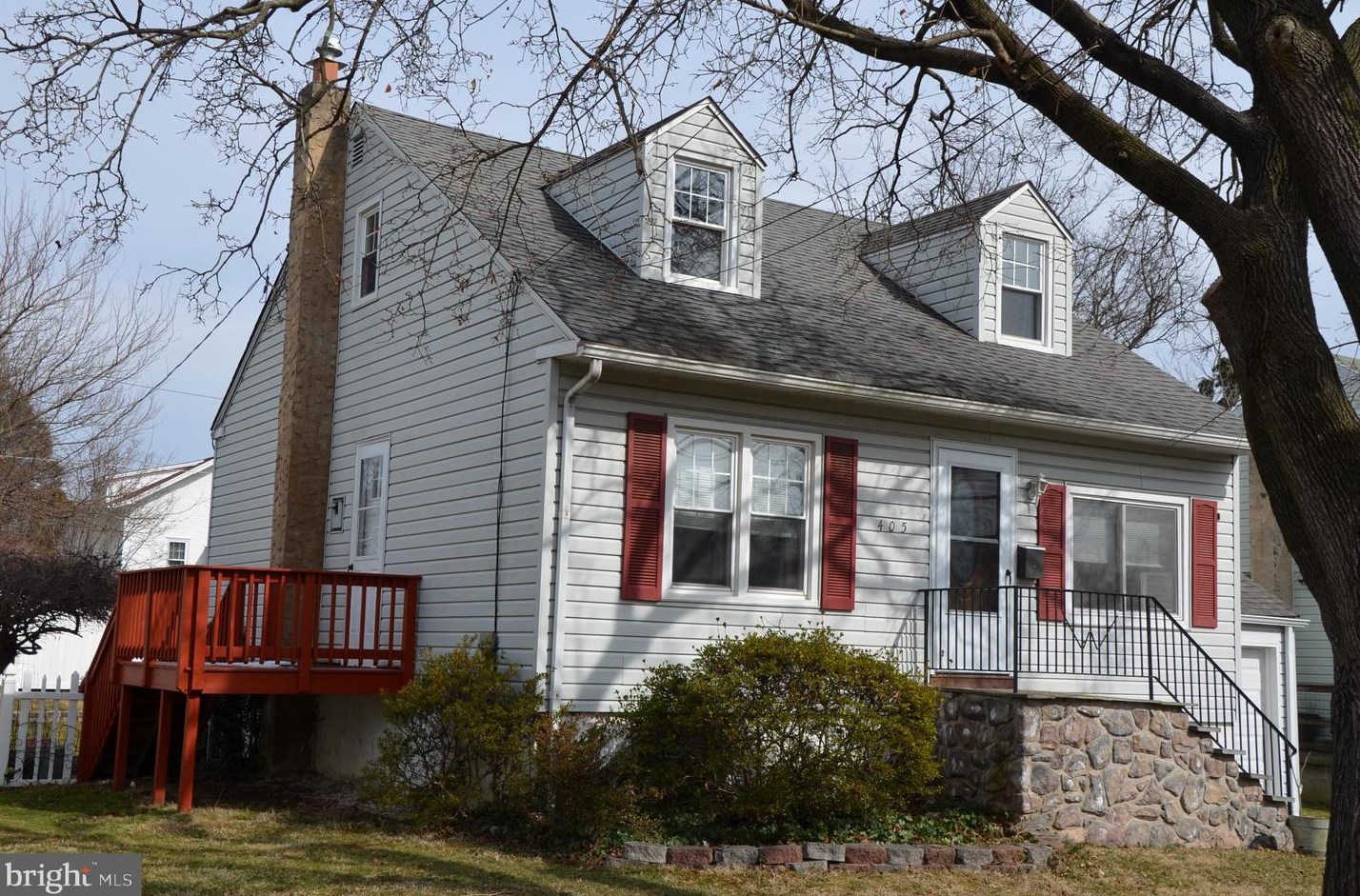 405 Crown St, Willow Grove, PA 19090