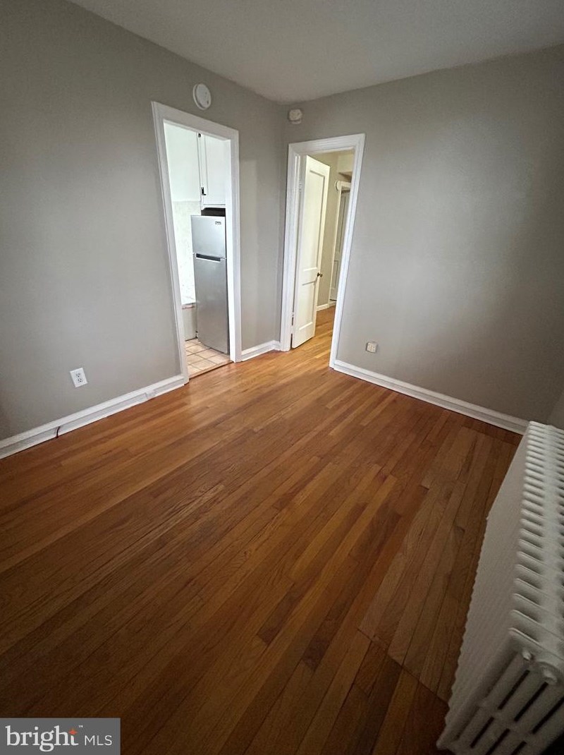 360 Walnut St #2, Meadowbrook, PA 19046