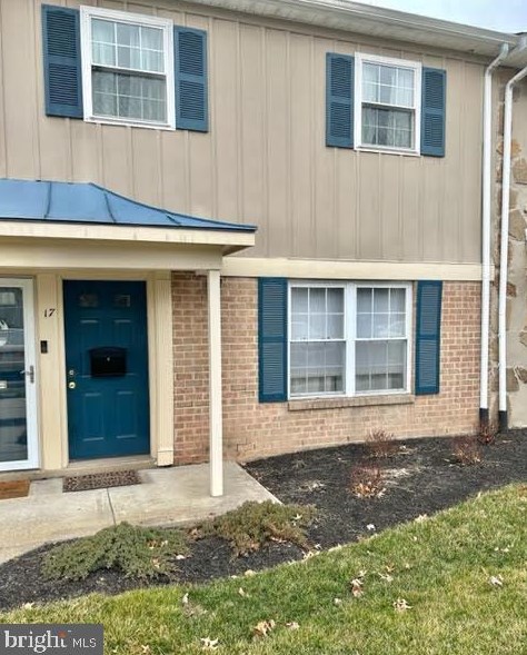 17 Wexford Dr, North Wales, PA 19454